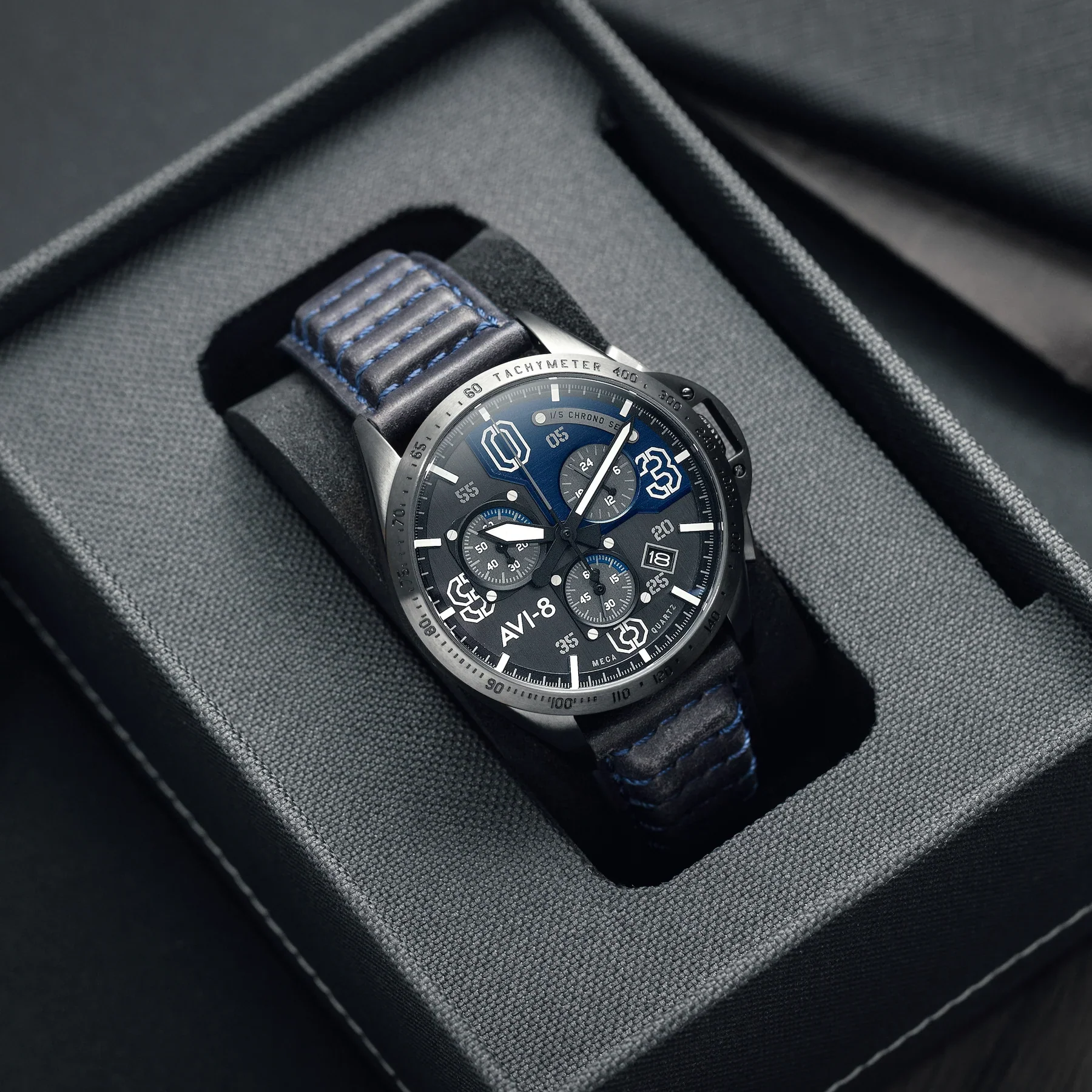 AVI-8 P-51 Mustang Blakeslee Men's Blue Chronograph Watch - Image 7