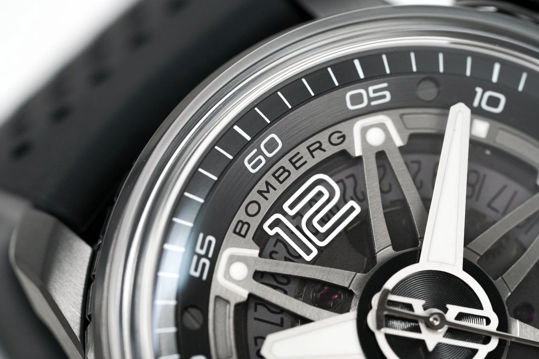 Bomberg Watch BB-01 Automatic - Image 4