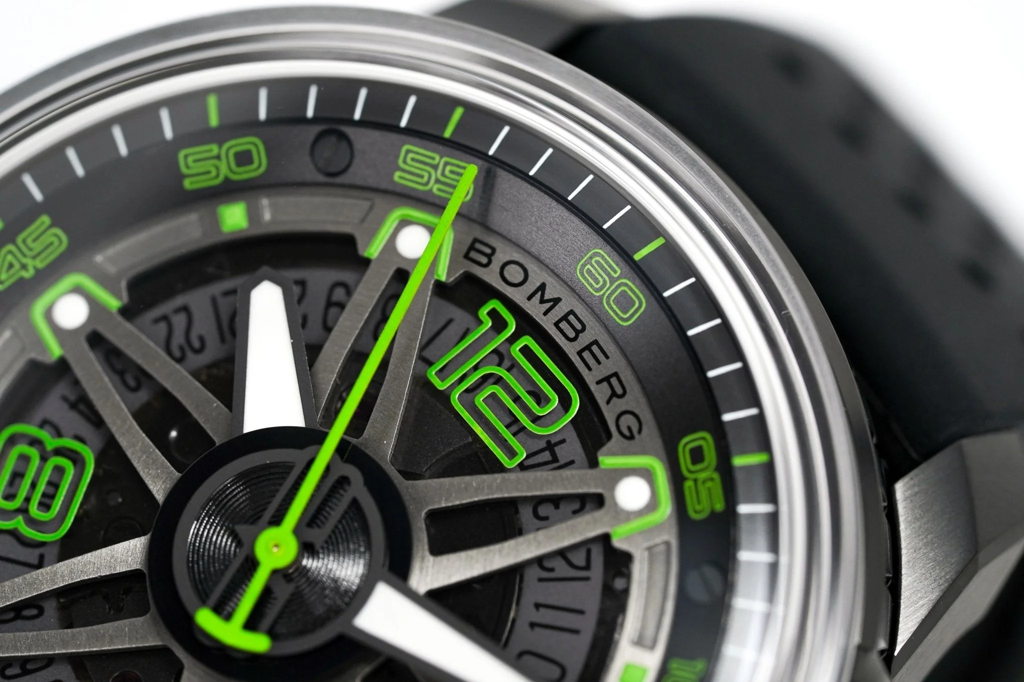 Bomberg Watch BB-01 Automatic Green - Image 12