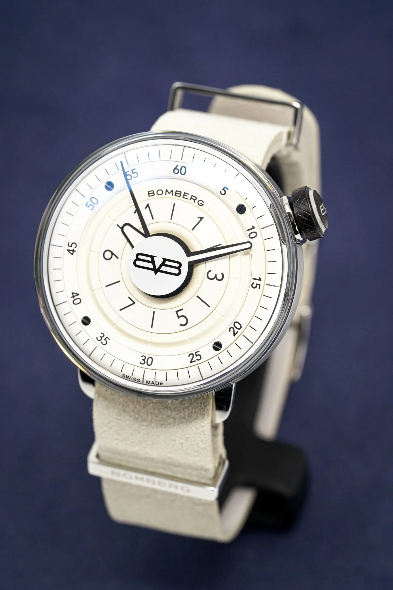 Bomberg Men's Watch BB-01 Ivory - Image 10