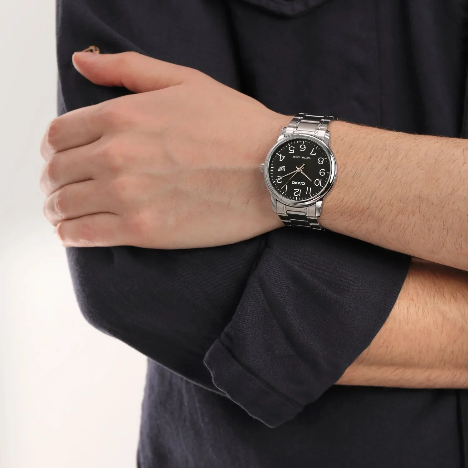 Casio Classic Men's Black Analogue Watch - Image 2