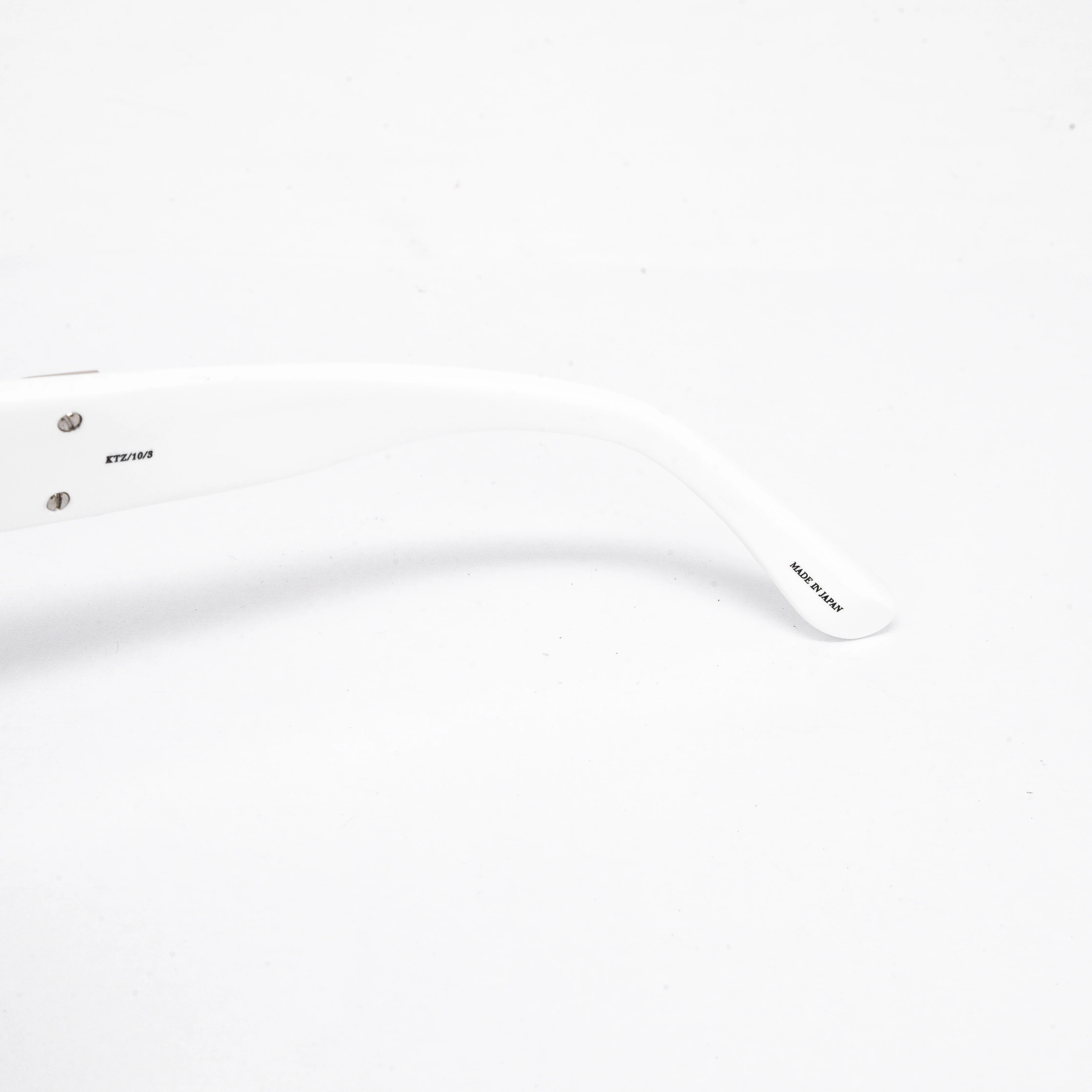 Kokon To Zai Unisex D-Frame Silver Sunglasses - Image 3