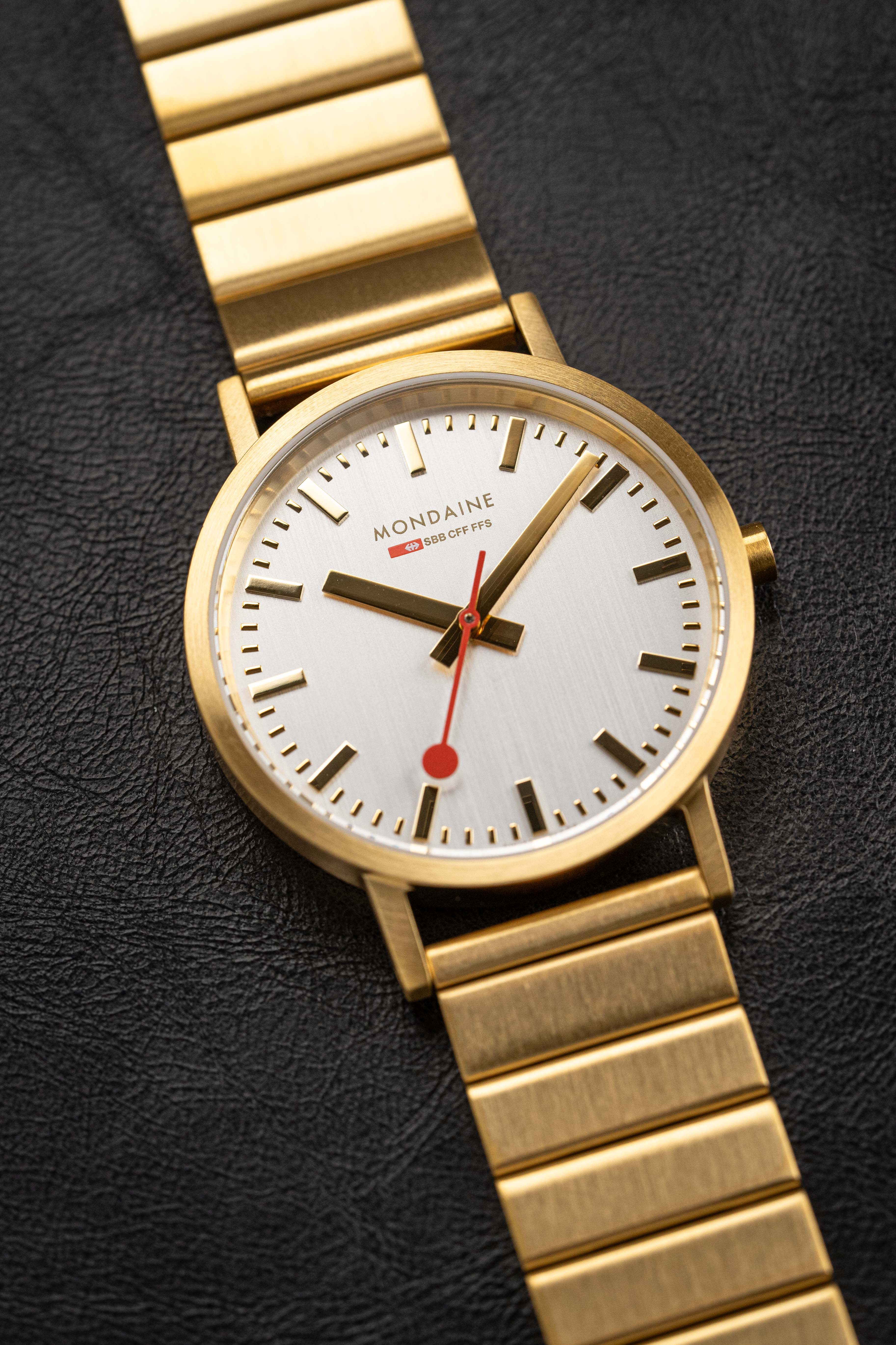 Mondaine Ladies Watch Classic White Gold - Image 4