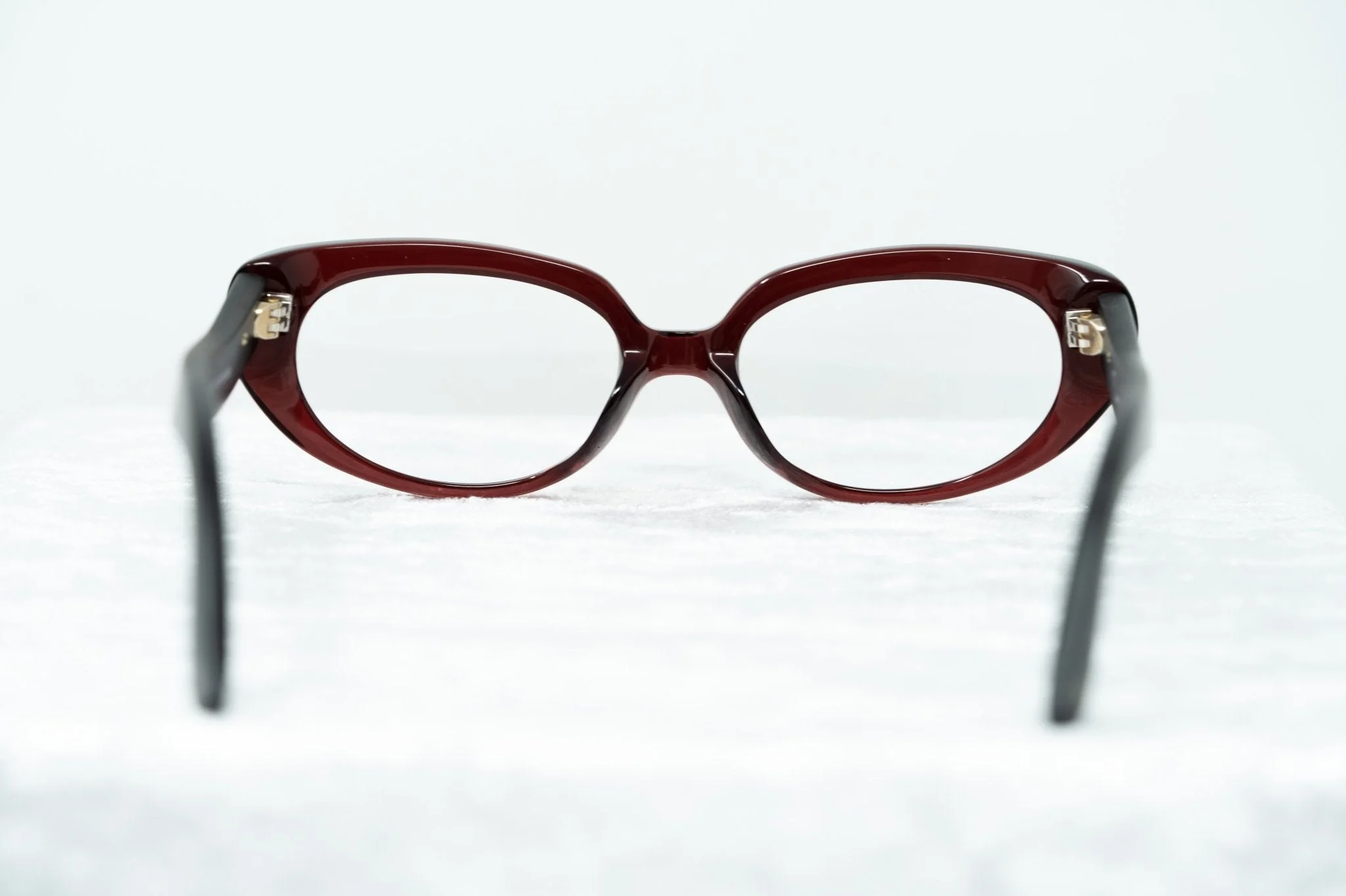 Oscar De La Renta Eyeglasses Oval Sandalwood Ruby and Clear - Image 6