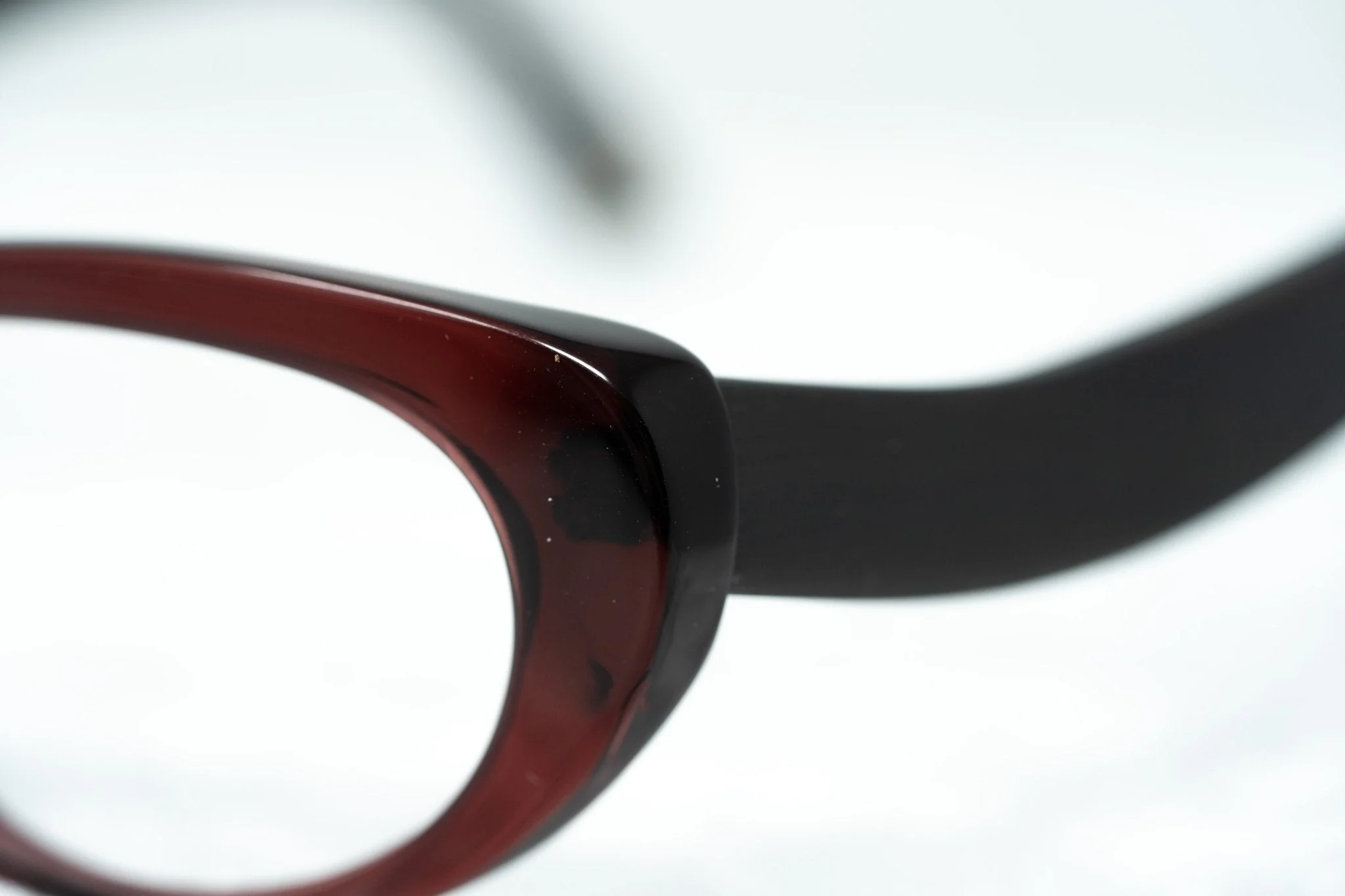 Oscar De La Renta Eyeglasses Oval Sandalwood Ruby and Clear - Image 9