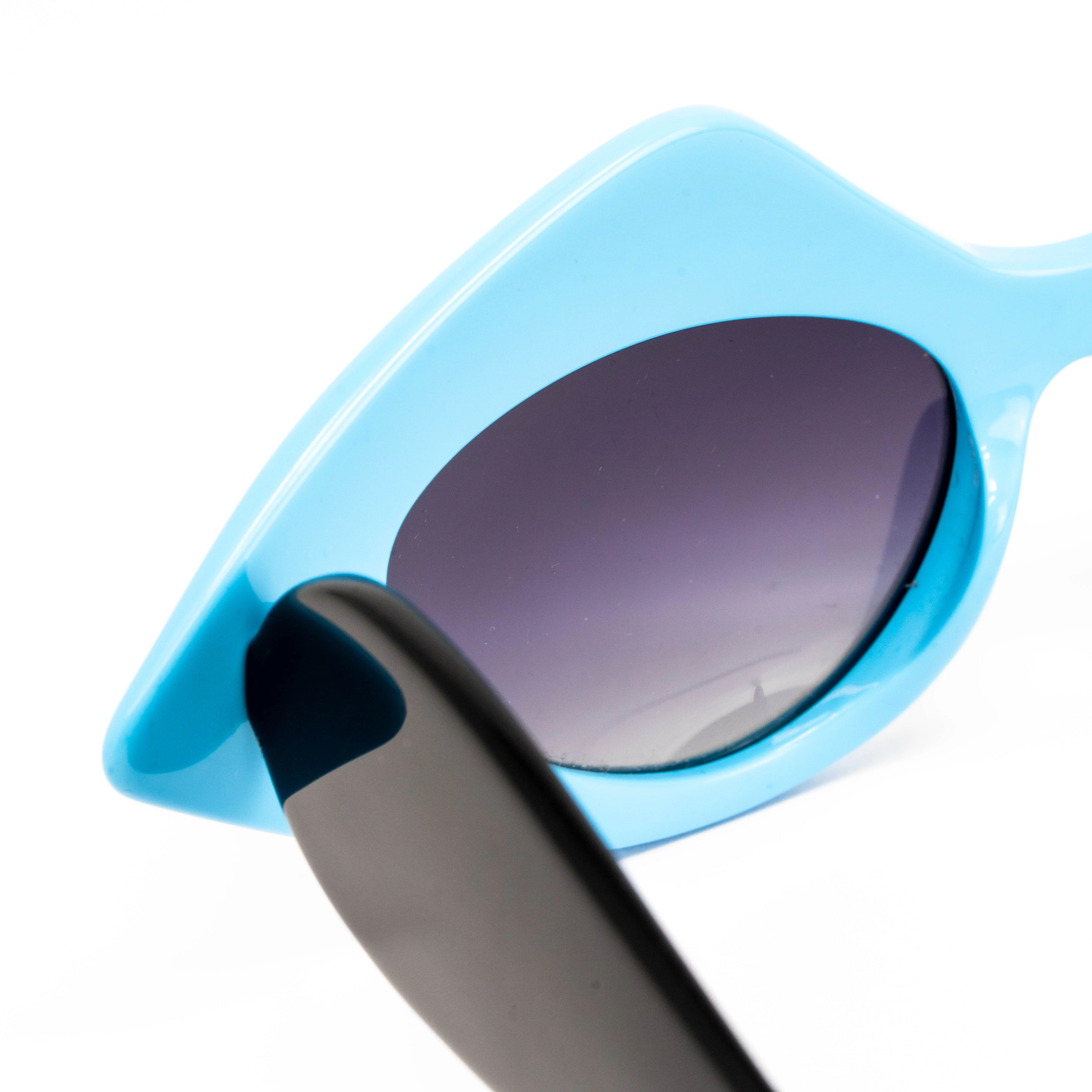 Prabal Gurung x Linda Farrow Cat Eye Pop Art White Blue Polarised Sunglasses - Image 4