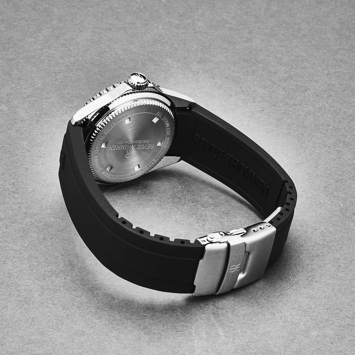 Revue Thommen Diver Men's Silver Red Automatic Watch - Image 4