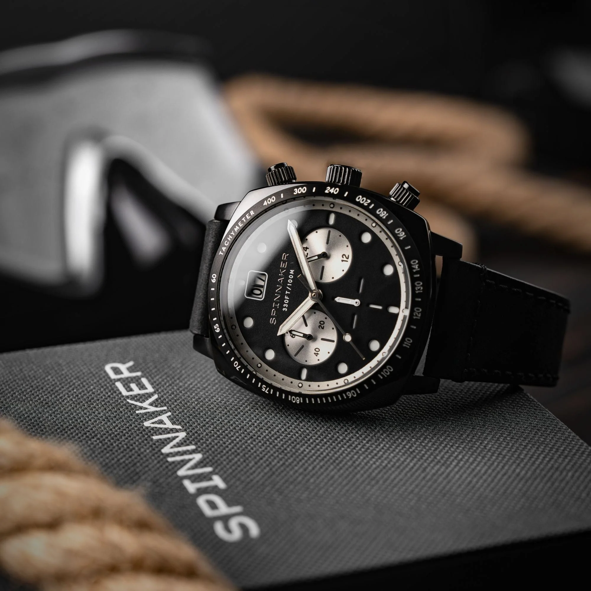 Spinnaker Hull Chronograph Men's Black Chronograph Watch - Image 2