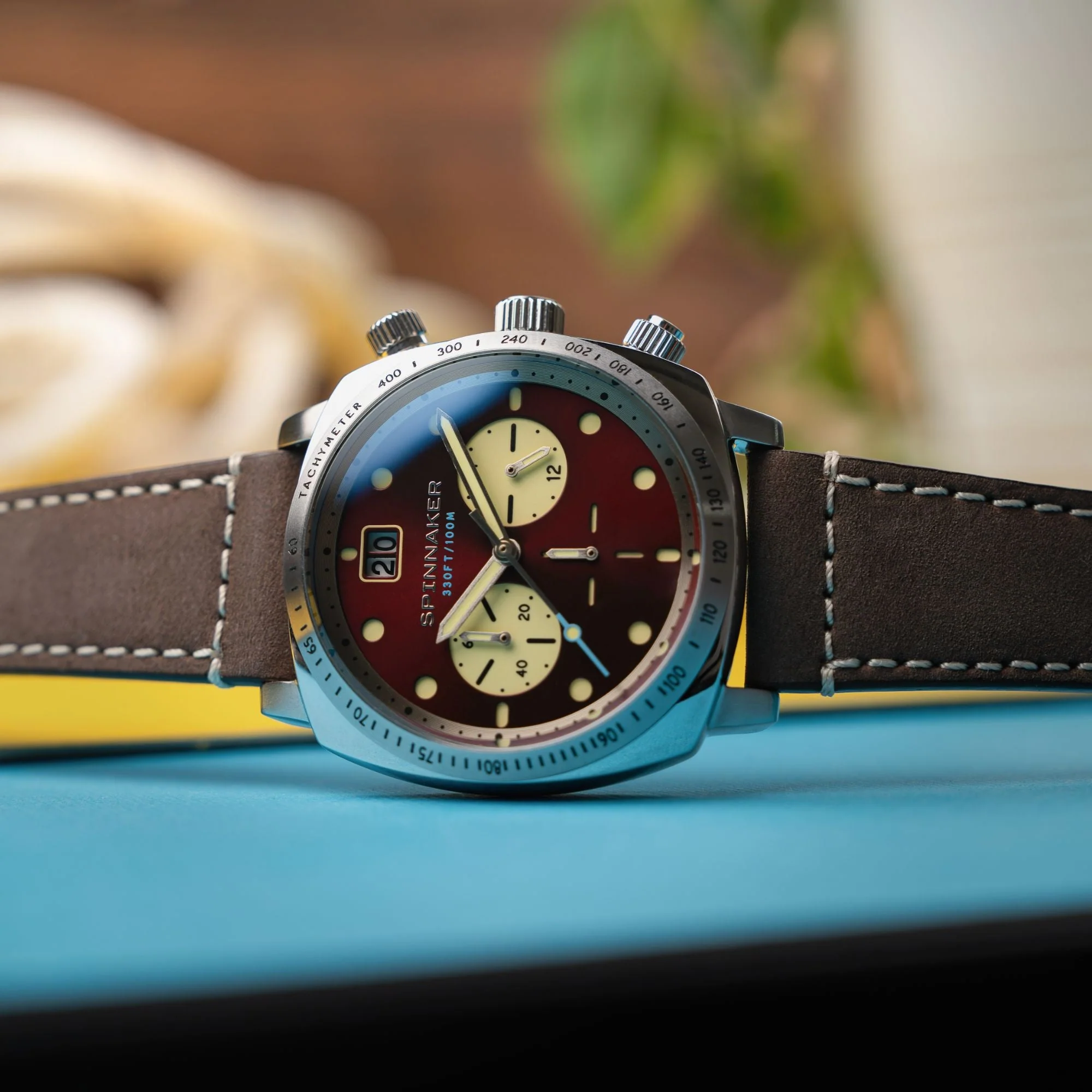 Spinnaker Hull Chronograph Men's Red Retro Watch - Image 10