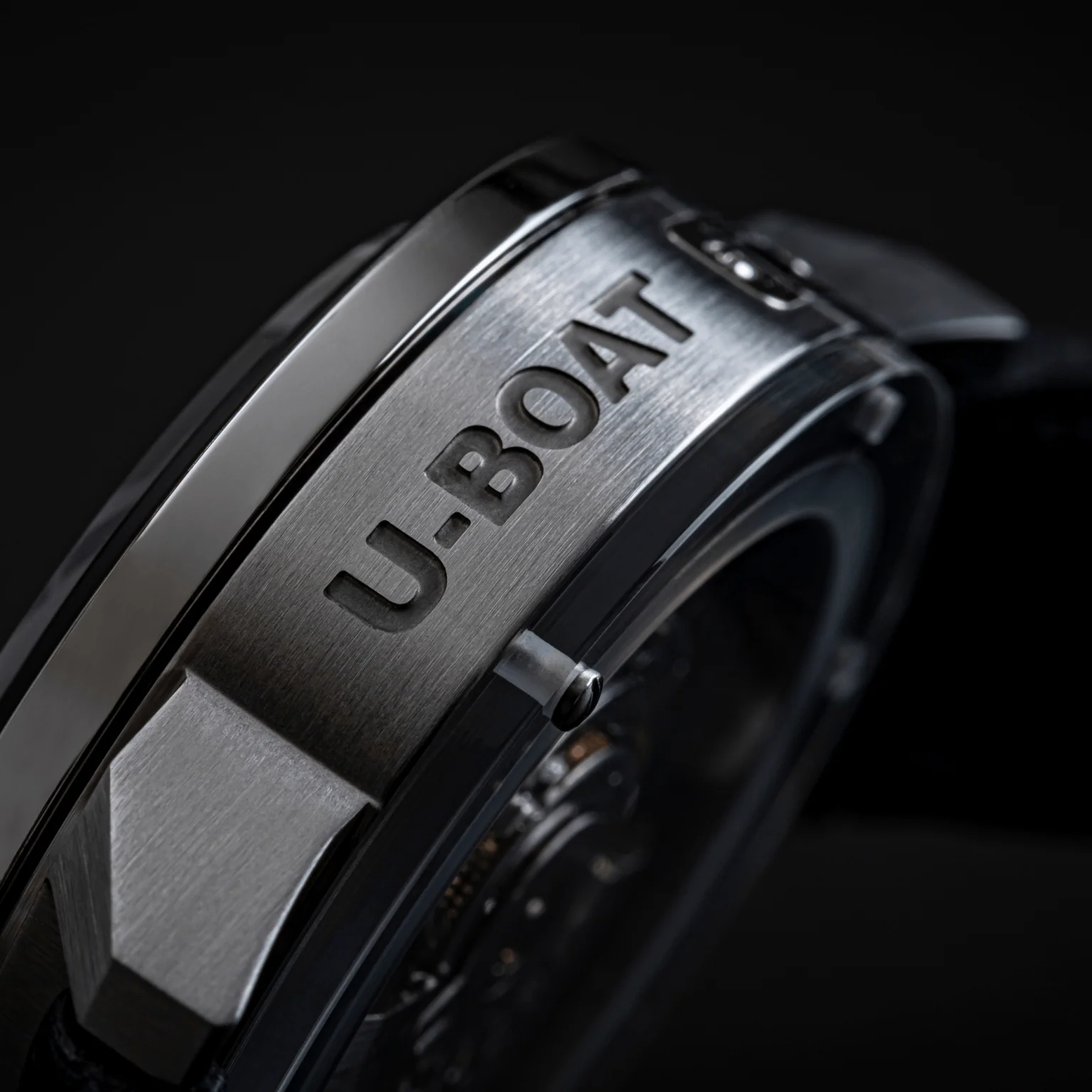 U-Boat Classico 42 Tungsten Men’s Black Watch - Image 3