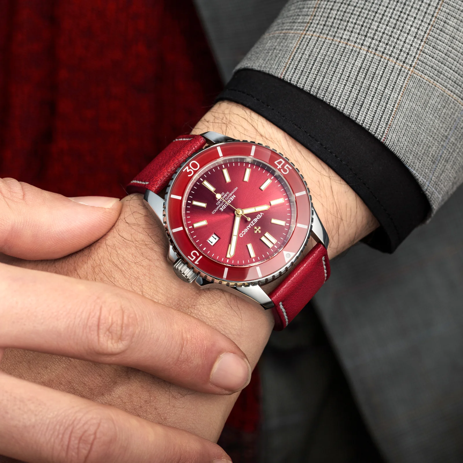 Venezianico Nereide 42 Men's Red Watch - Image 6