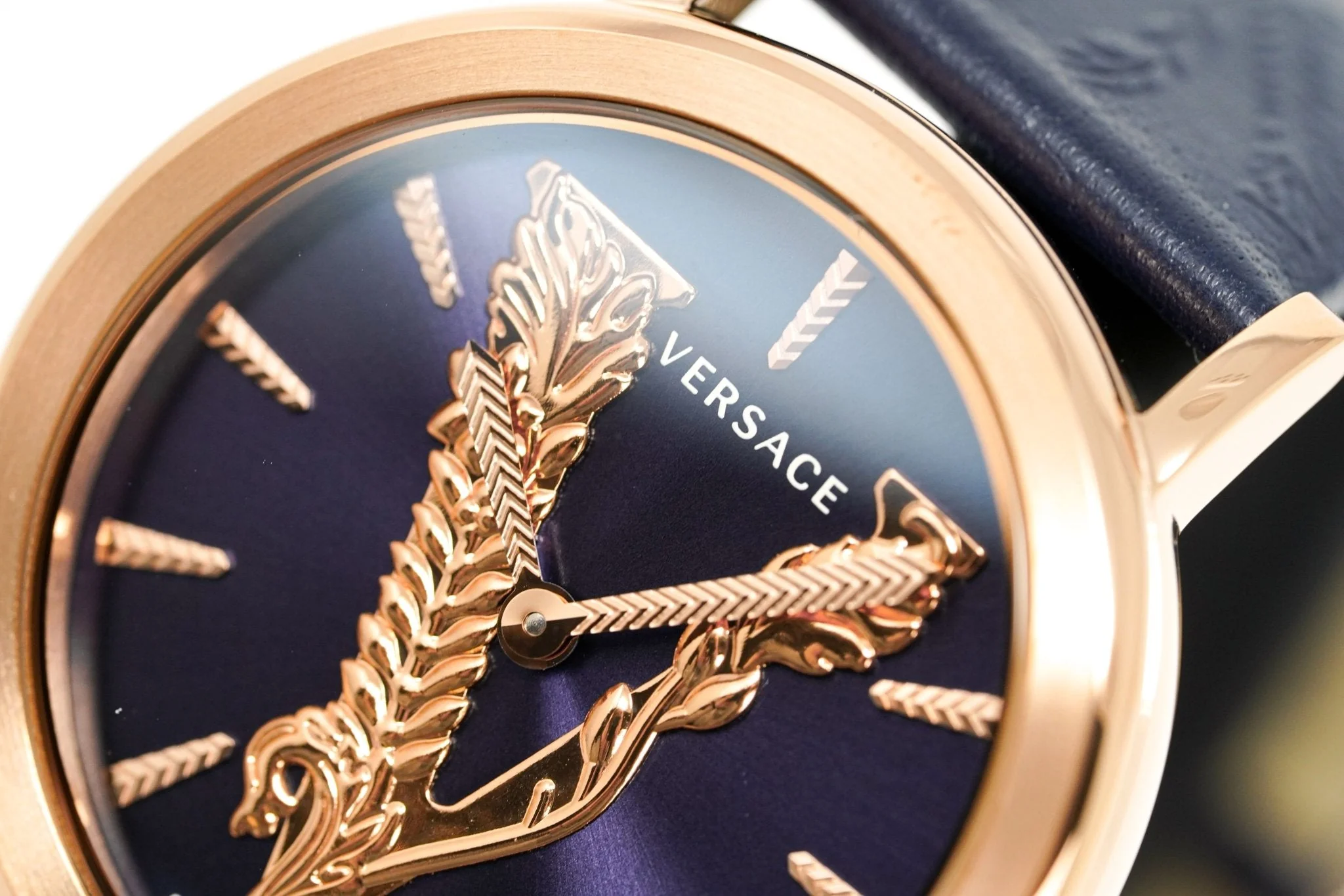 Versace Ladies Watch Virtus Blue IP Gold - Image 12