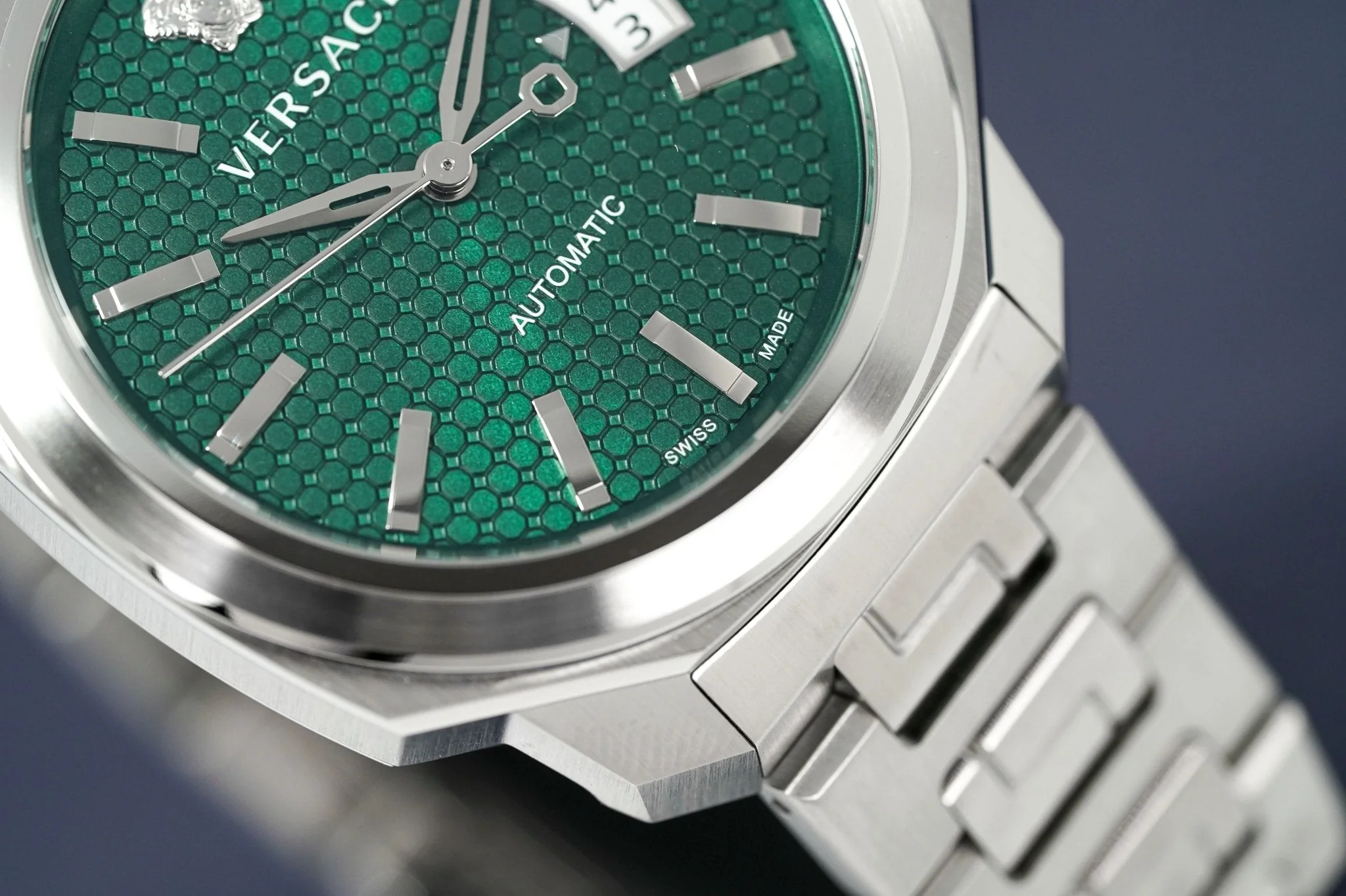 Versace Men's Watch Dylos Automatic Green Bracelet - Image 9