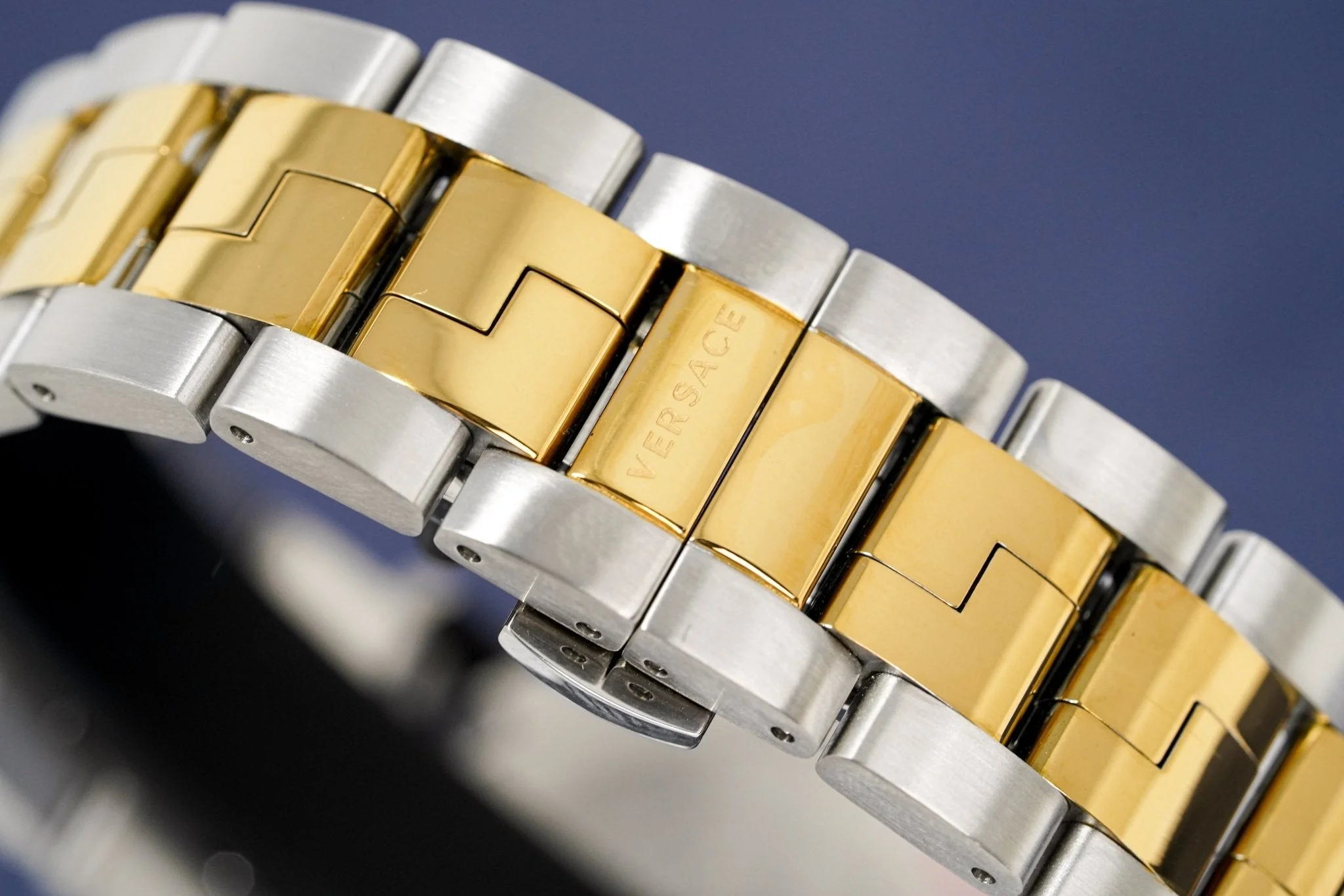 Versace Men's Watch Hellenyium GMT Brown Two-Tone Bracelet - Image 14