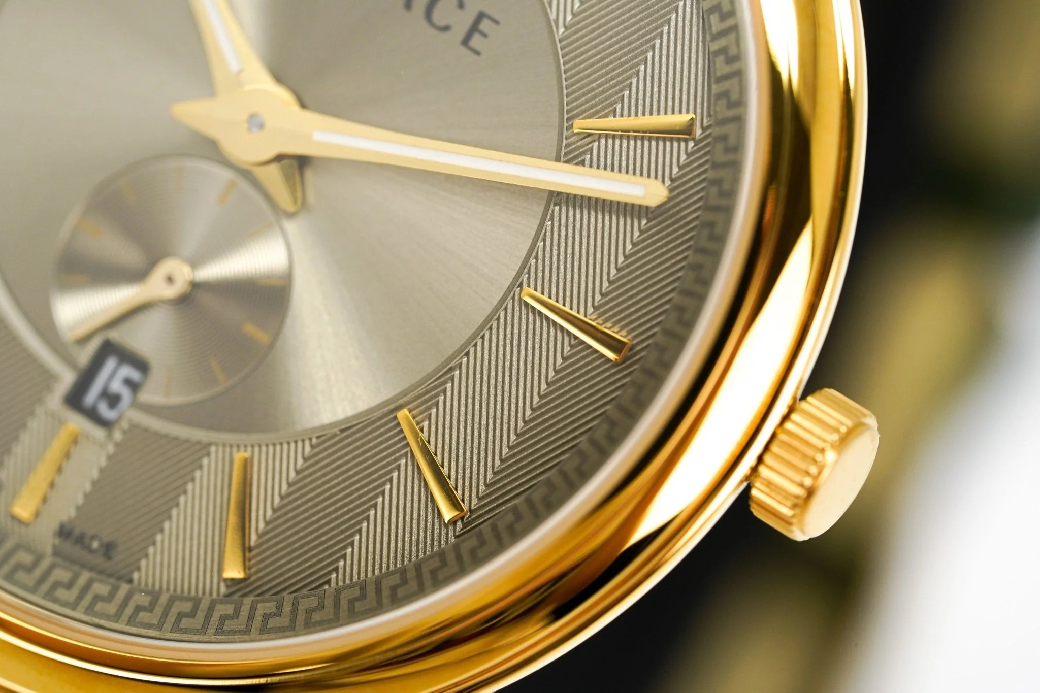 Versace Men's Watch V-Circle Small Seconds Green - Image 9